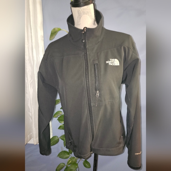 The North Face Jackets & Blazers - The north face jacket
